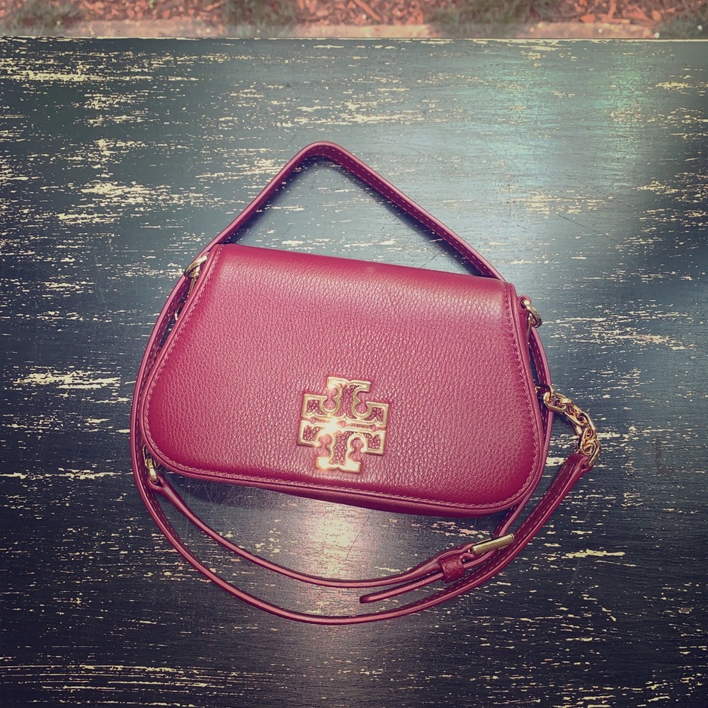 Tory Burch ‘Britten’ Mini Crossbody Bag